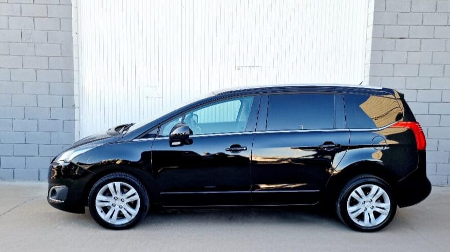 PEUGEOT 5008 2.0HDI PREMIUM