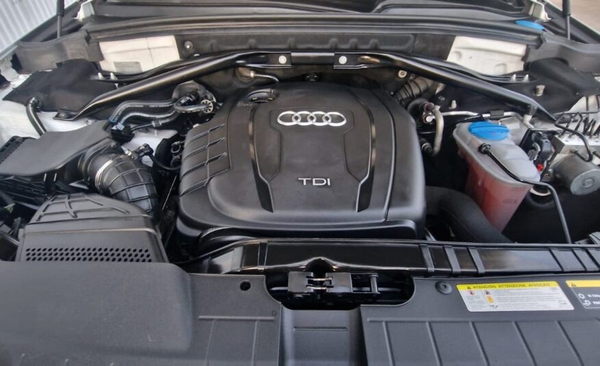 AUDI Q5 2.0TDI QUATTRO AMBIENTE